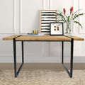 Rechthoekig bureau met houten blad en metalen onderstel