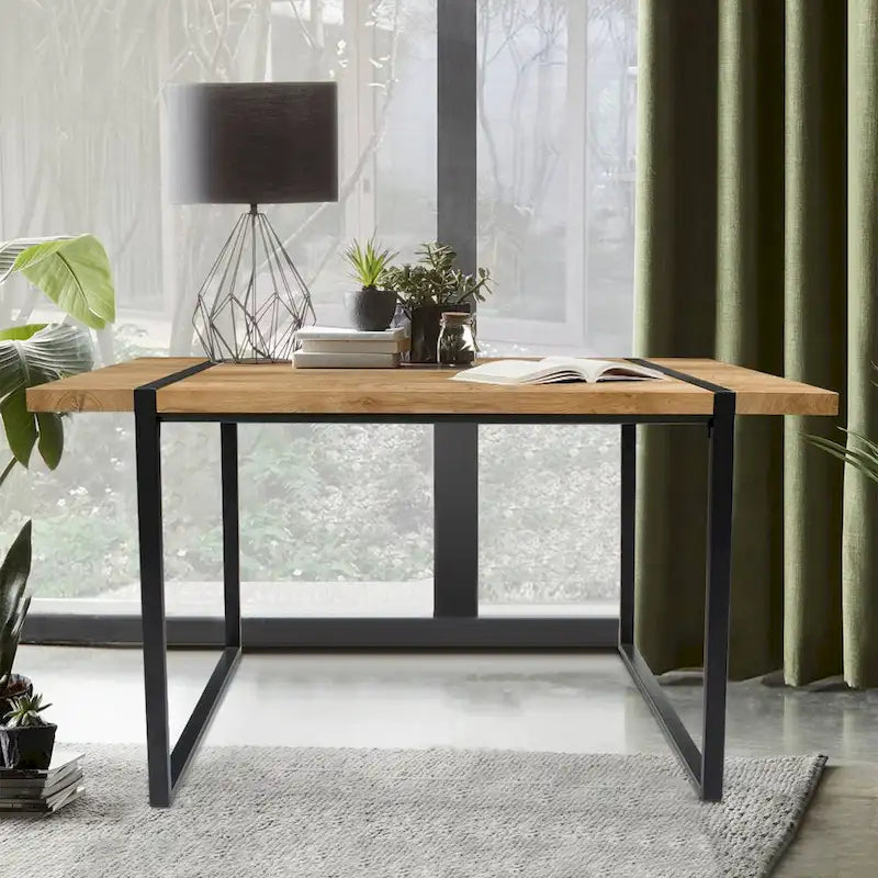 Rechthoekig bureau met houten blad en metalen onderstel