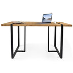 Rechthoekig bureau met houten blad en metalen onderstel