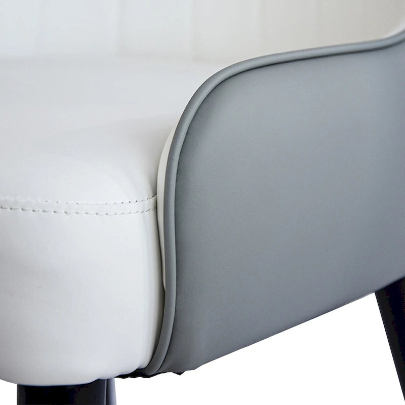 Set van 2 PU lederen eetkamerstoelen met metalen poten