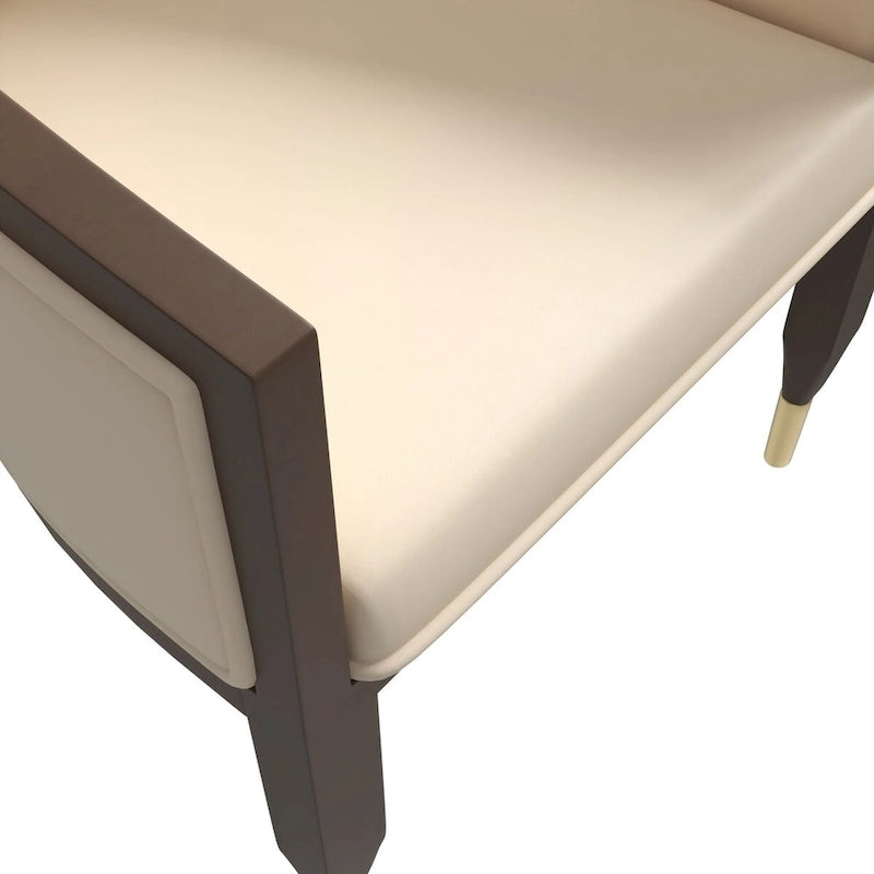 Leren eetkamerstoel met armleuningen en rubberwood frame